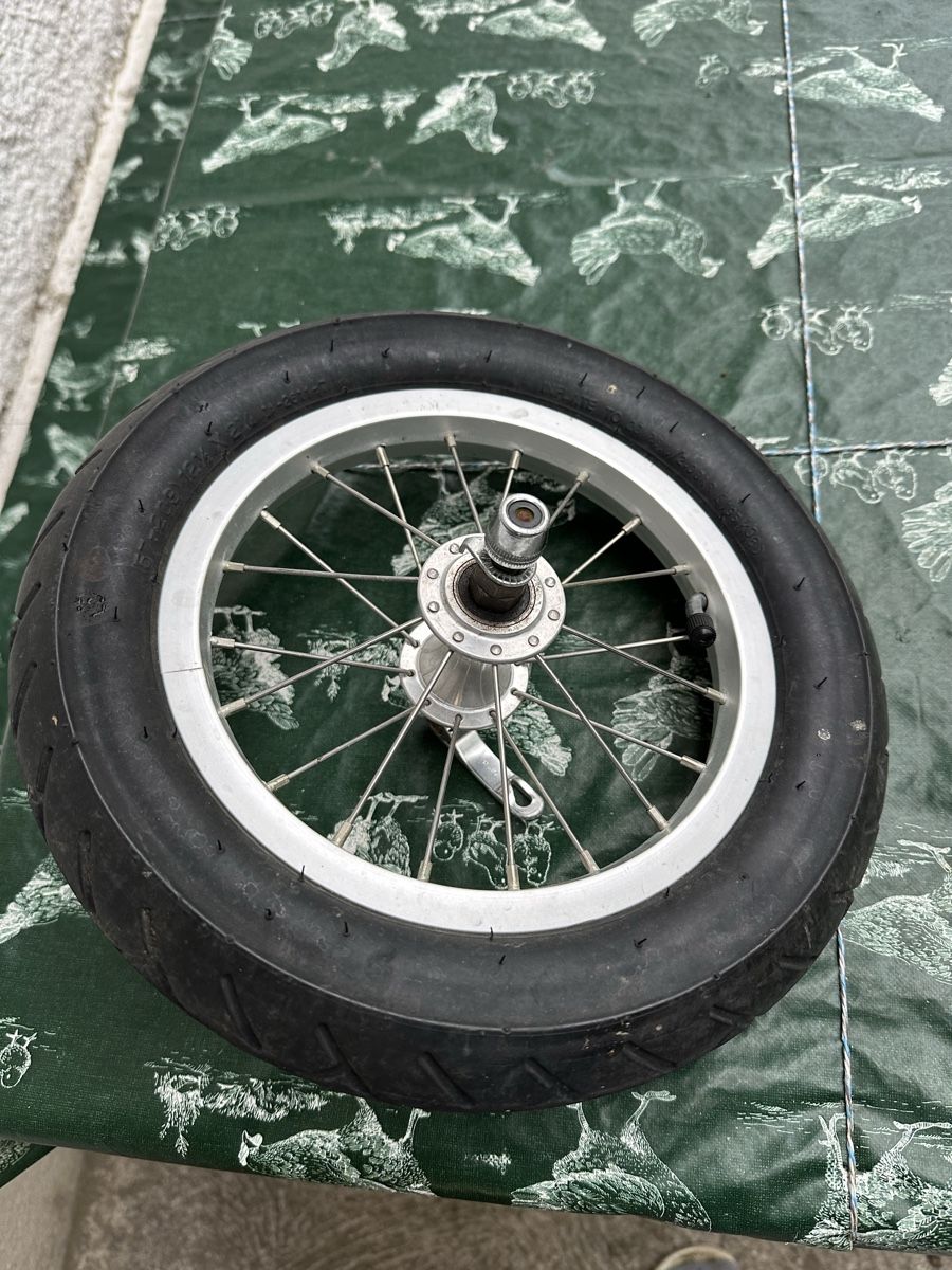 Tfk Carrozzine: TFK Kinderwagen Vorderrad  – Usato da Reutigen venduto da ann_9mq9