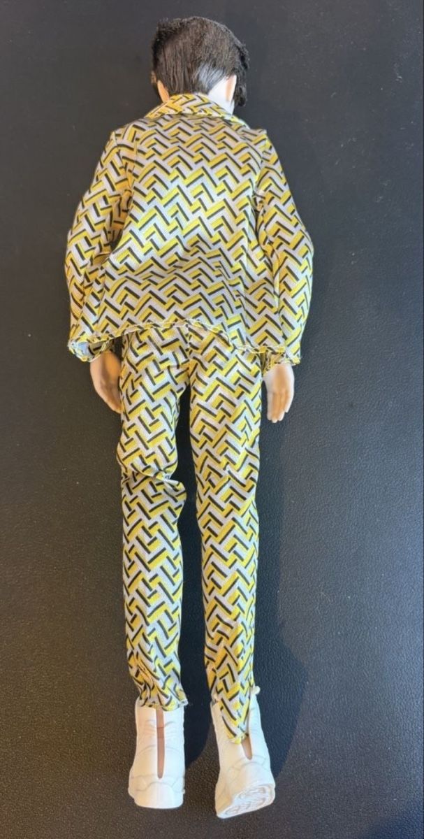 Puppen: BTS Suga Barbie – Neu (gemäss Beschreibung) aus Therwil von nin_n9zp 2