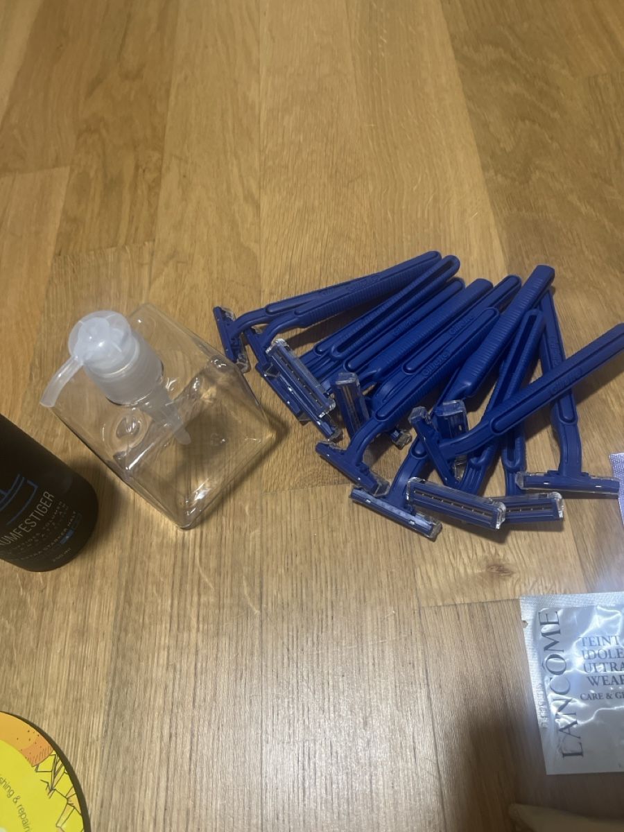 Altro per la cura del corpo: Lot: produits de soin – Usato da Le Locle venduto da Mayd_h 4