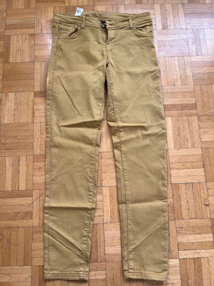 Jeans: Pantalon marque blanco taille 38 – Nuovo (secondo la descrizione) da Genève venduto da ded_dg7w