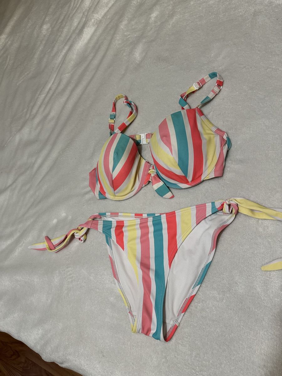 Hunkemöller Badekleider & Bikinis: Hunkemöller maillot de bain – Gebraucht aus Lussery-Villars von Bellavita95