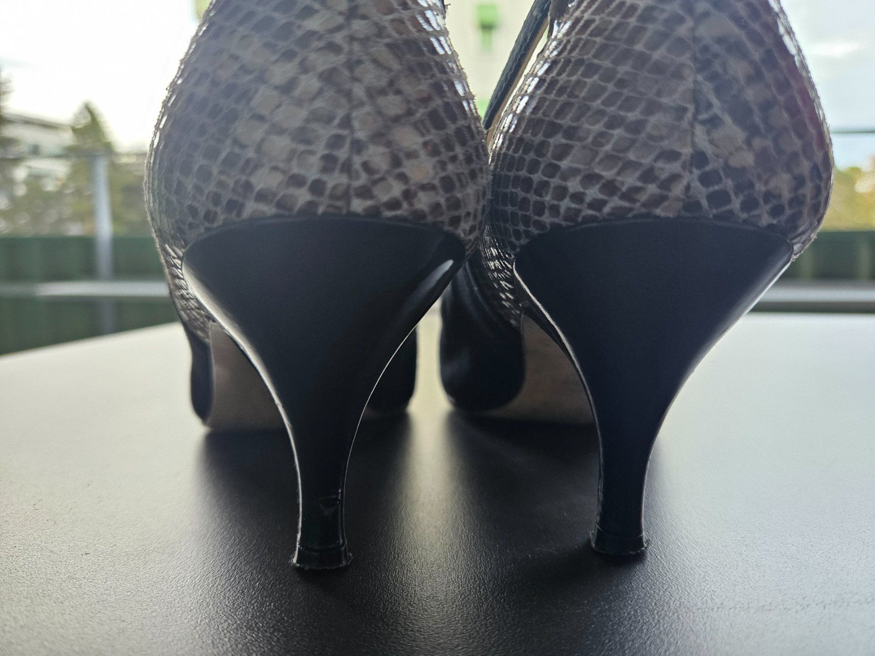 Scarpe da donna: Pumps gemustert – Usato da Basel venduto da wurzelstein 3