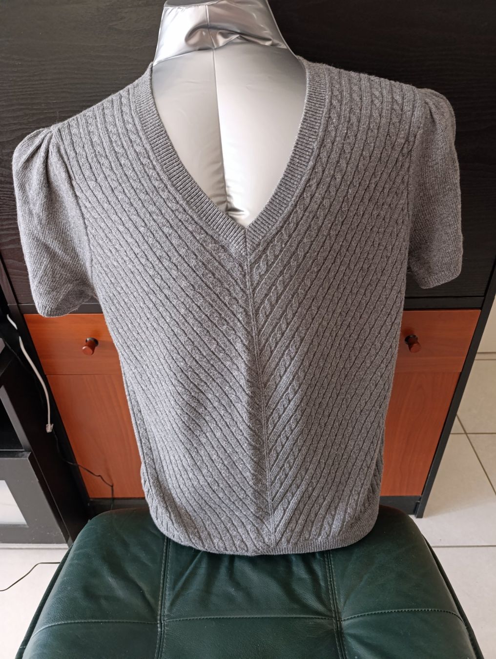 Tommy Hilfiger Pulls & Sweat-shirts: Pull gris Tommy Hilfiger – Neuf (Voir description) à St-Cergue par Neviana 2