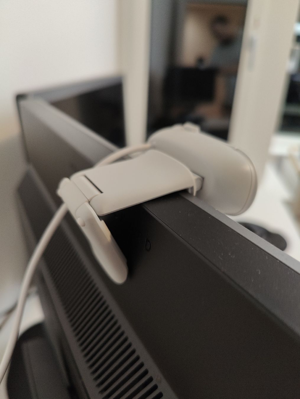 Logitech Webcams: Logitech Brio 100 Webcam – Neu (gemäss Beschreibung) aus Luzern von ymuehl 3