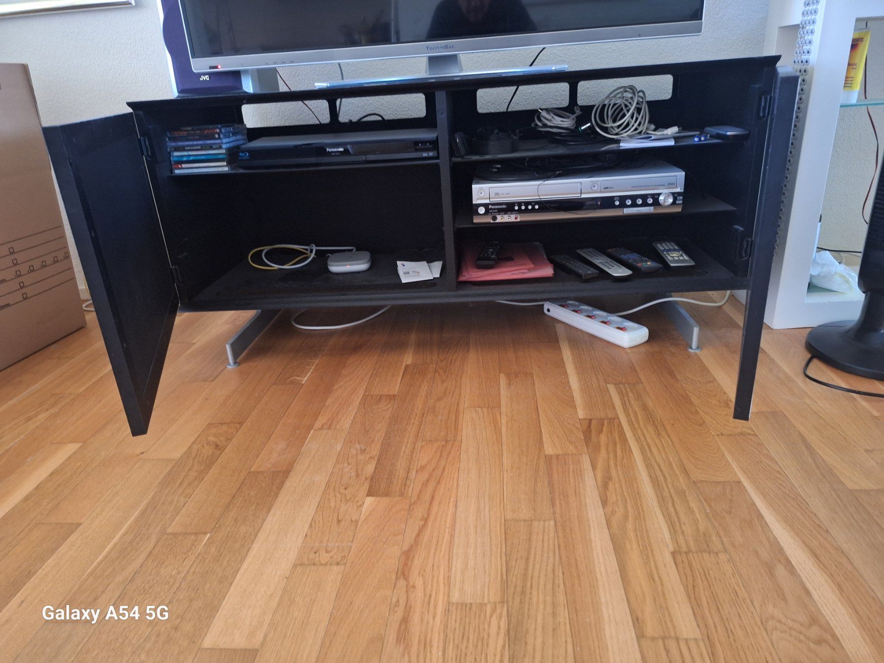Bang & Olufsen Mobili TV: B & O  TV/AV Sideboard-Möbel – Usato da Weiach venduto da gre_v6mw 2