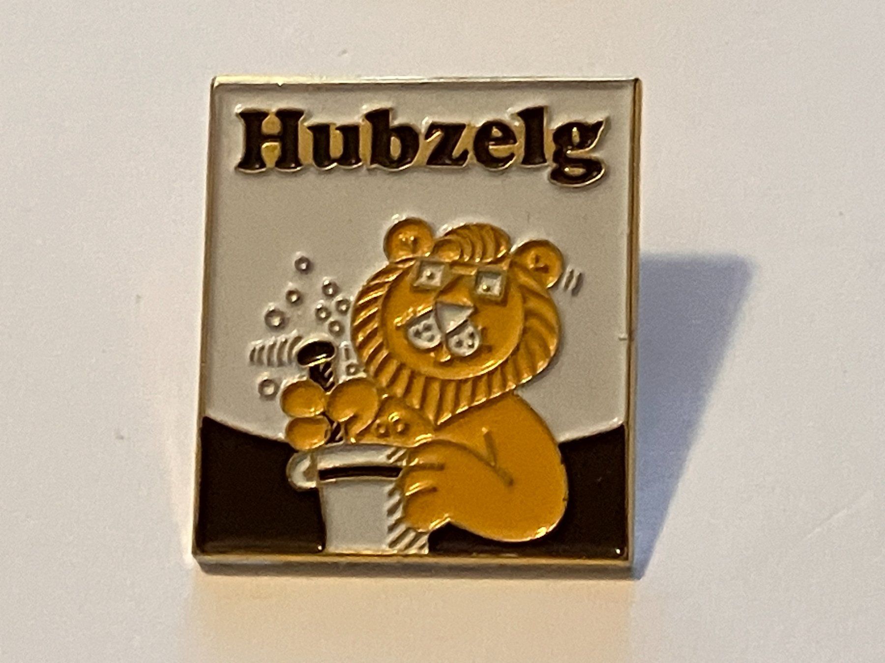 Placchette & Badge: 1 Pin Hubzelg – Usato da Basel venduto da djwwpp
