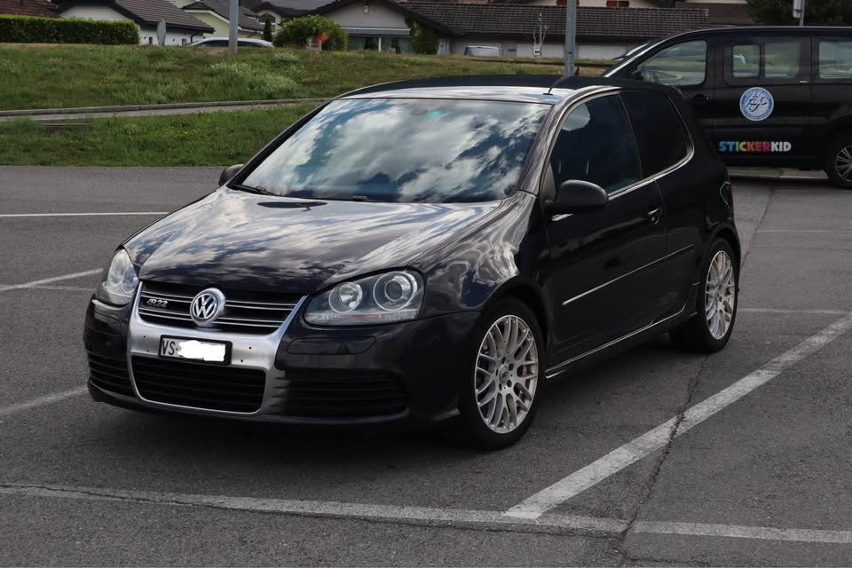 VW Automobili: VW Golf 5 R32 – Usato da Monthey venduto da guigui187