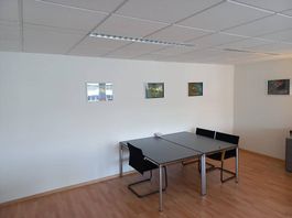 2 hochwertige Bürotische / Konferenztische inkl. Stühlen