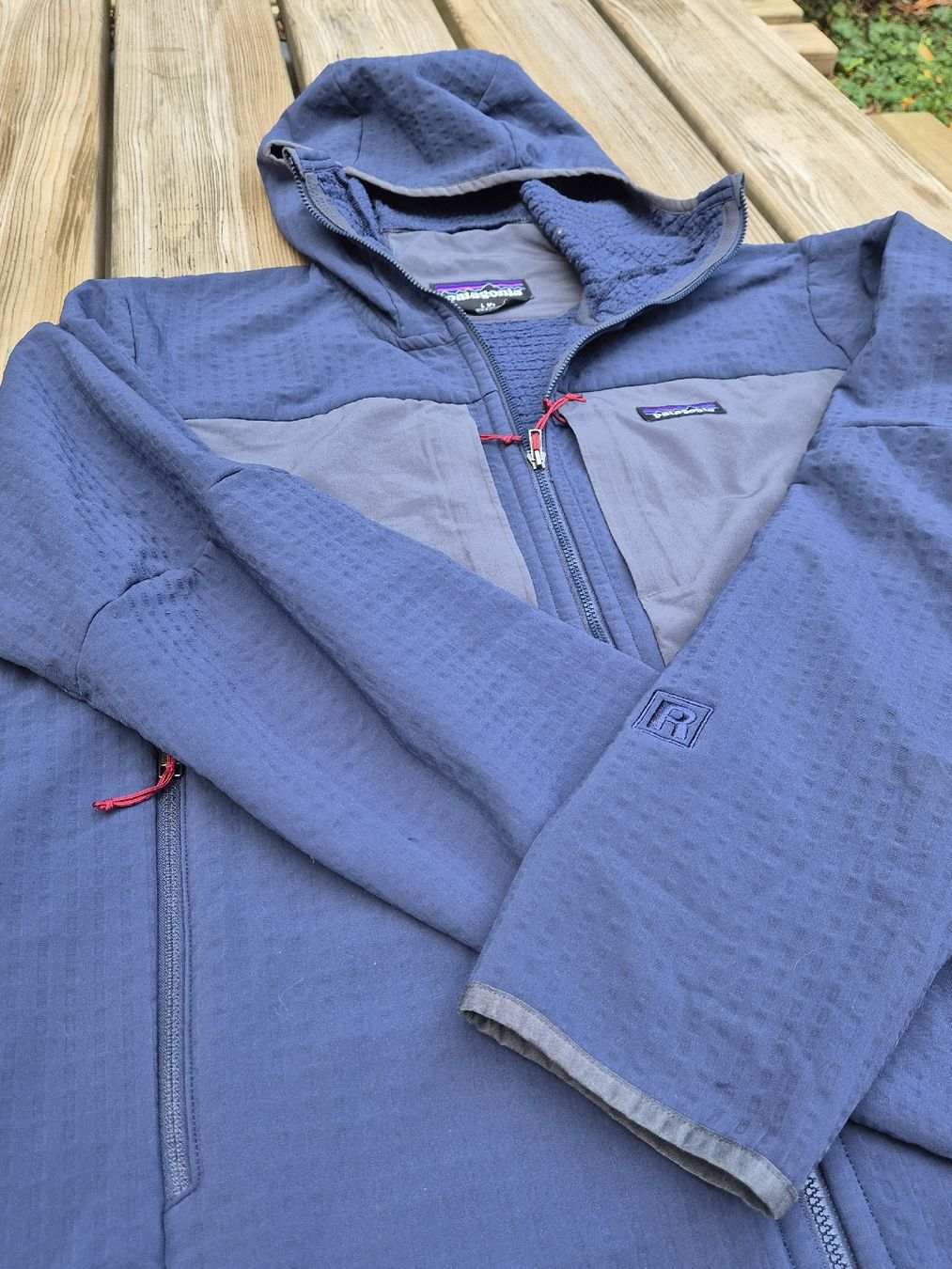 Patagonia Giacche: Patagonia R2 midlayer – Usato da Zürich venduto da Loboso 8