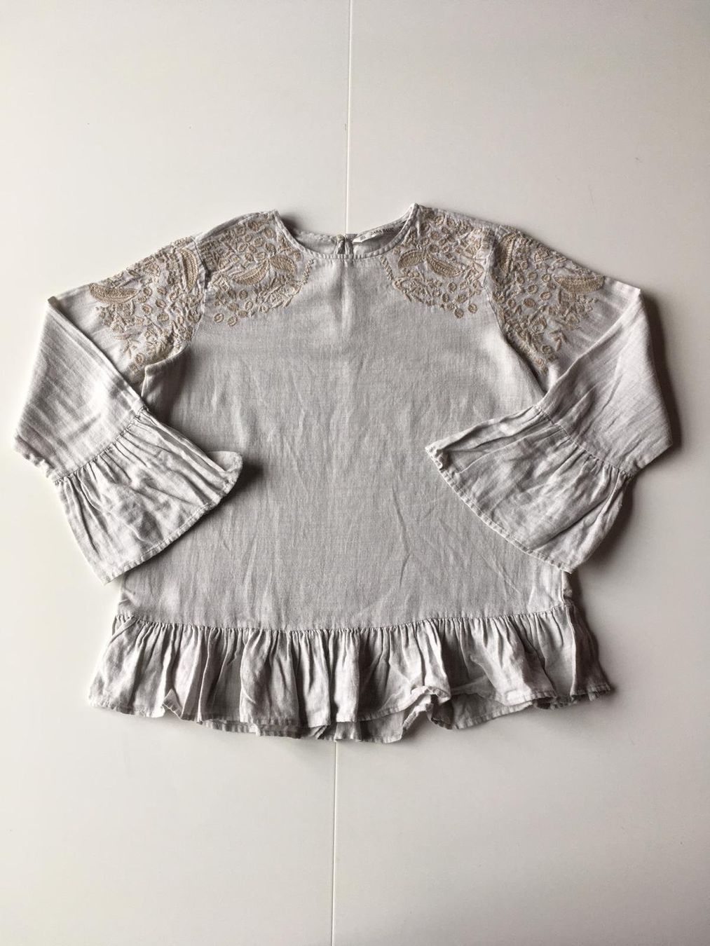 Zara Blusen: Blouse Zara Basic beige brodée - 98% coton - S – Gebraucht aus Troinex von Irisglo 4
