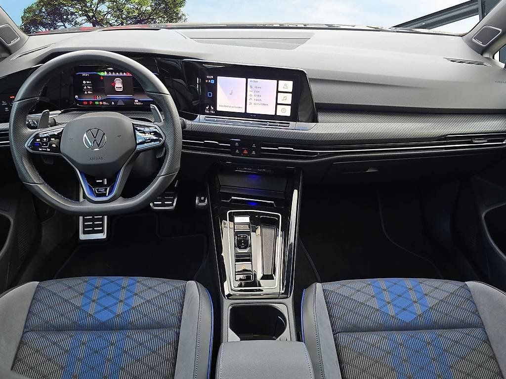 VW Automobili: VW Golf VIII 2.0 TSI R DSG 4motion – Usato da Langenthal venduto da Goergens10 8