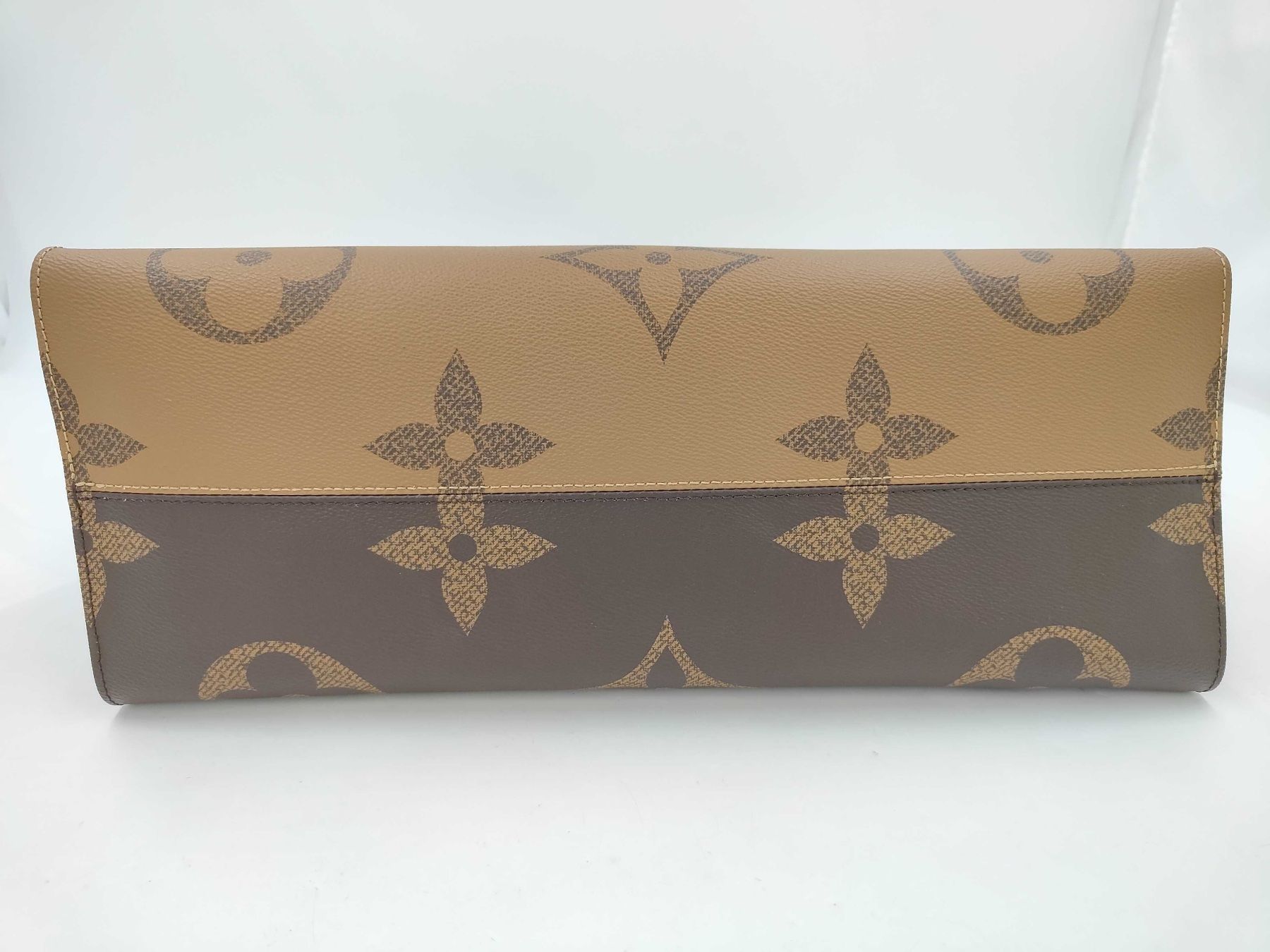 Louis Vuitton Borse da donna: Louis Vuitton OnTheGo GM Giant Monogram Reverse – Nuovo (secondo la descrizione) da St. Gallen venduto da Love_Luxury 6