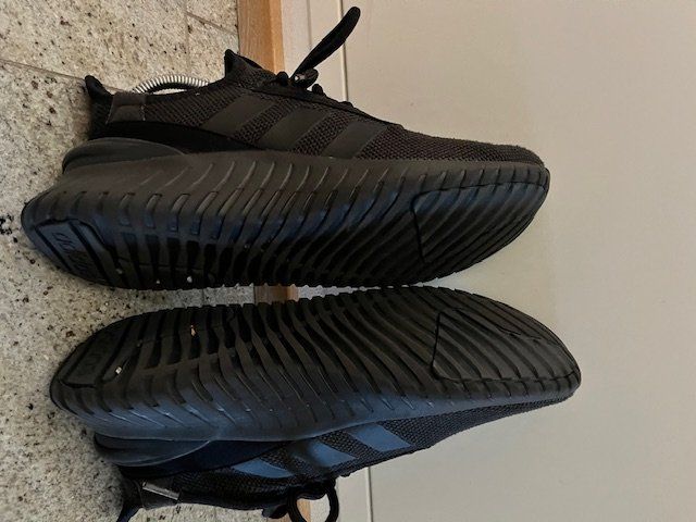 Adidas Herrenschuhe: Adidas-Sneaker – Gebraucht aus Aesch (Neftenbach) von rit_psr5 3