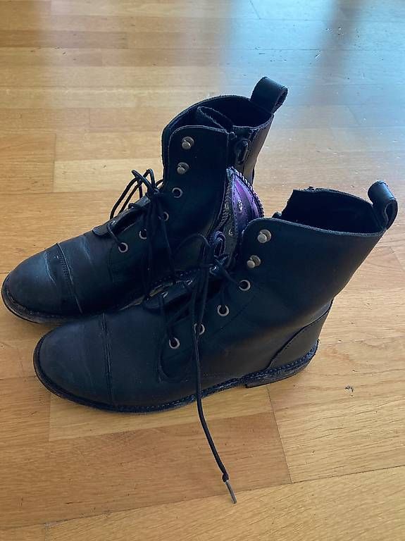 Anine Bing Scarpe da donna: Anine Bing Schnürstiefel – Usato da Zürich venduto da rundeshaus1 1