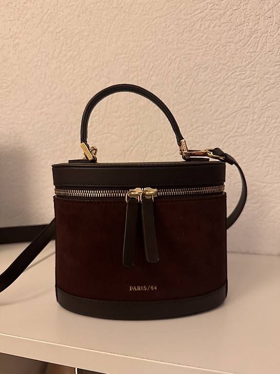 Sacs femmes: Sac Paris 64 Modèle Prismatic – D'occasion à La Tour de Peilz par Caly21