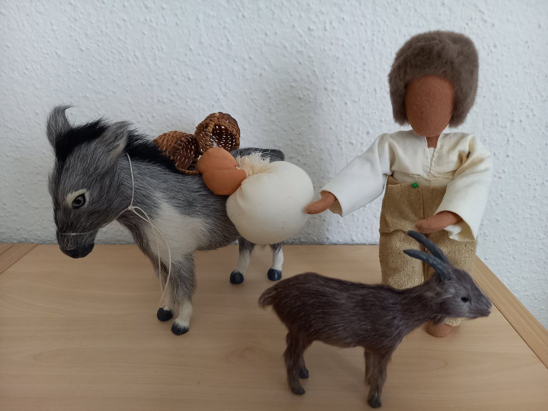 Tutte le decorazioni: Schwarzenberger Krippenfiguren – Usato da Oberdorf NW venduto da Umbriel