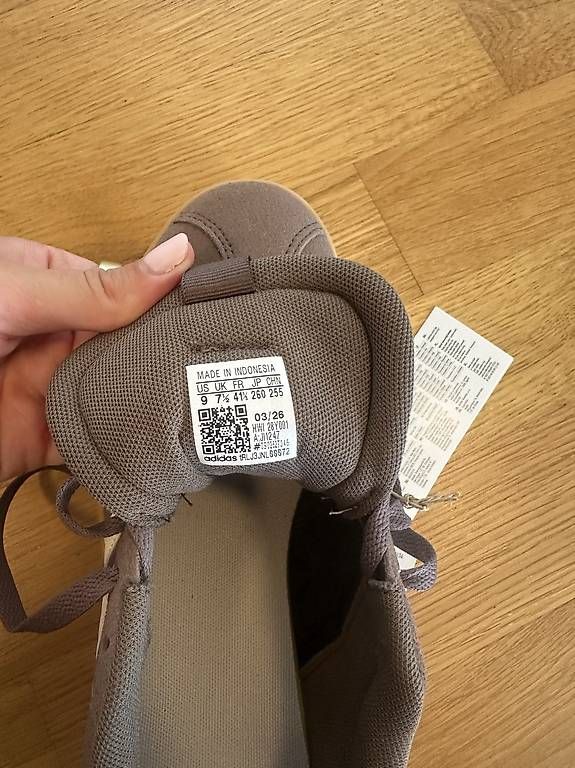 Adidas Scarpe da donna: Adidas Brown Sneakers – Usato da Zürich venduto da mel_r8f2 2