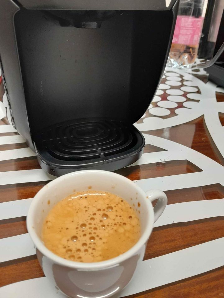 Nescafé Kaffeemaschinen & Espressomaschinen: Barista Nescafé Gold Blend – Gebraucht aus Bienne von  4
