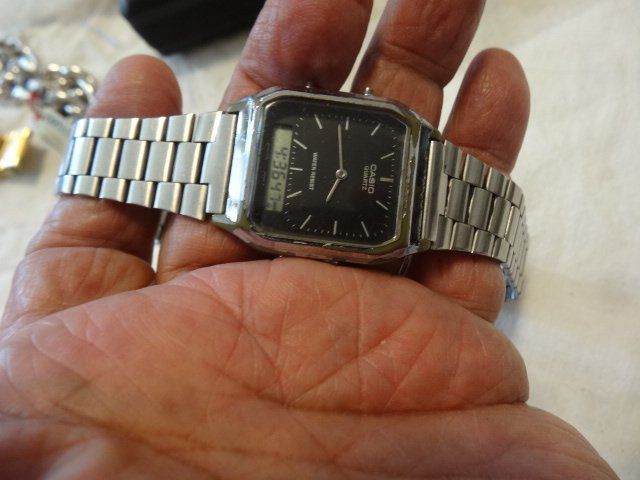 Casio Orologi: CASIO DIGITAL  HERREN  UHR.QUARTZ.-LÄÜFT-28X30MM – Usato da zürich venduto da ahmad01 4