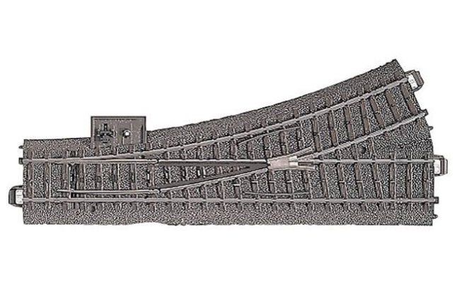 Märklin Trains électriques: Weiche links mit Digitaldecoder H0 Märklin 24611 – D'occasion à Aesch (Neftenbach) par klaibovski