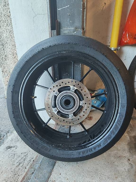 Pneumatici & Ruote complete: Cerchioni BMW s1000rr k46 – Usato da Massagno venduto da Lucky1976 2