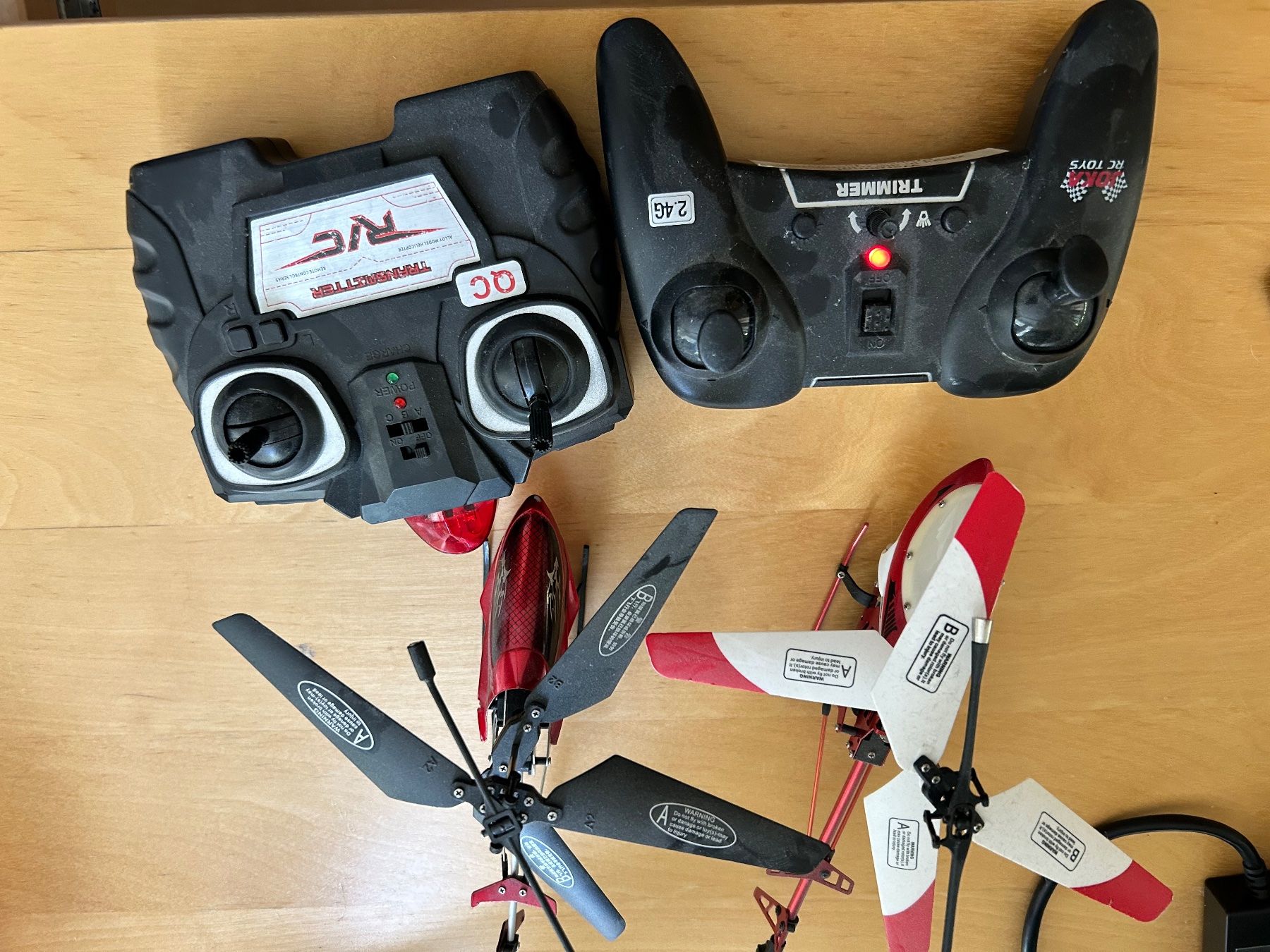 Modellismo RC: 2 RC Helis mit Fernbedienung, gebraucht – Difettoso da Gais venduto da Jelisandie 7