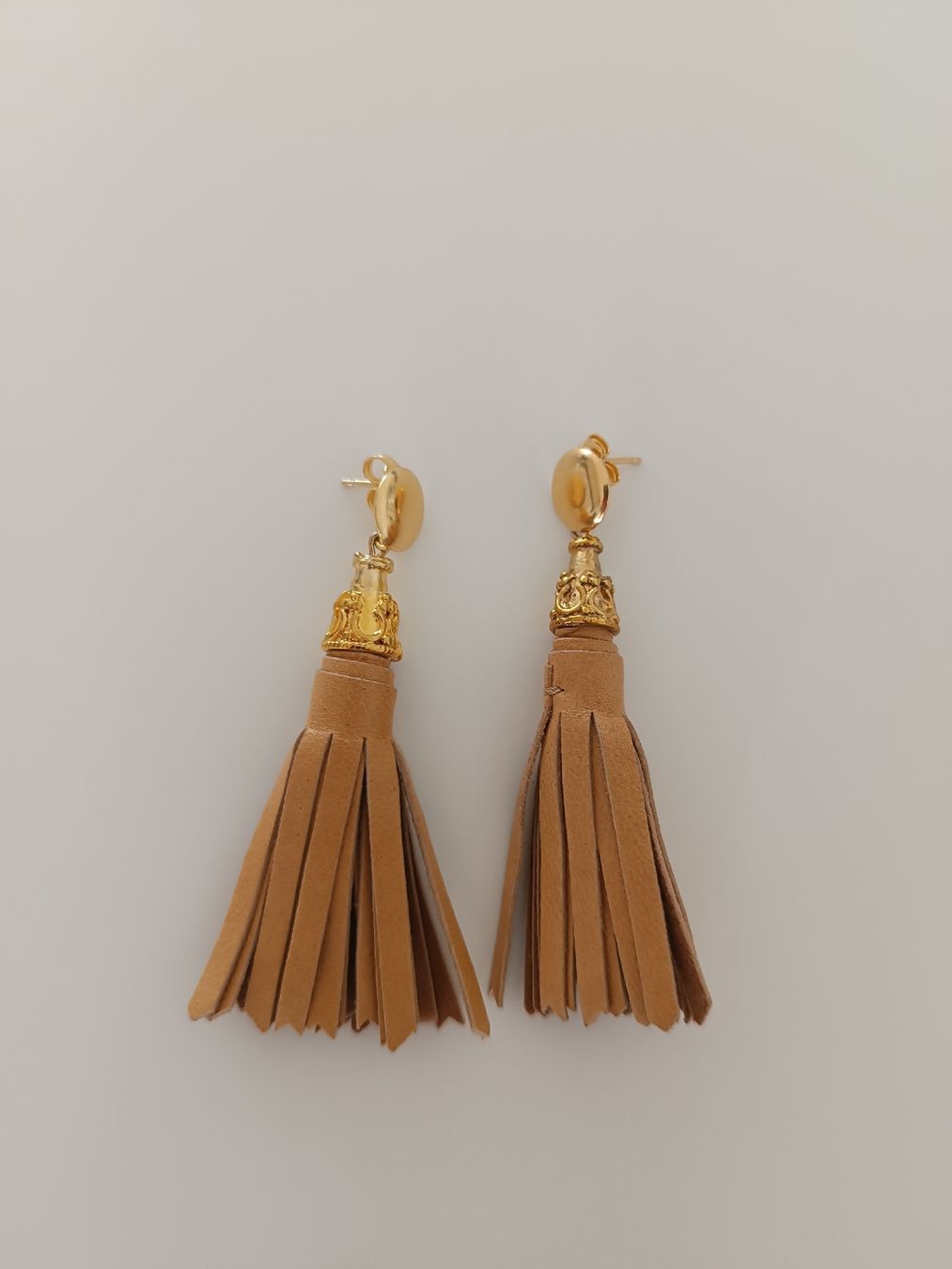 Orecchini pendenti & Orecchini a lobo: Lederohrring gold camel – Usato da Luzern venduto da sim_lqq2