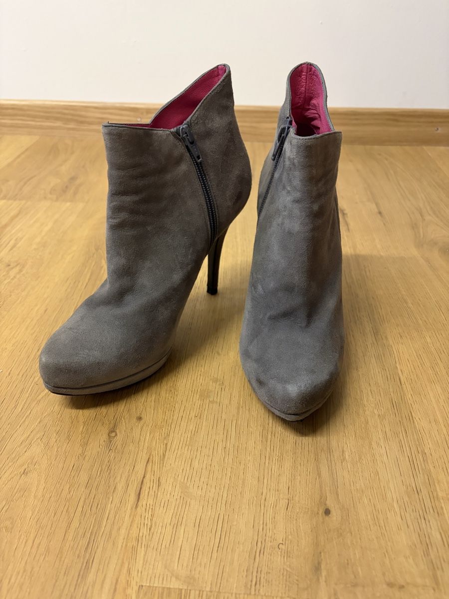 Buffalo Scarpe da donna: Buffalo Stiefeletten grau – Usato da Zürich venduto da pfr_96rn 1