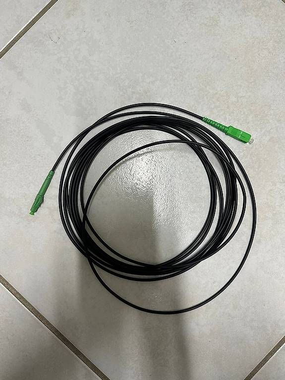 Cavi: Cable optic réseau LC-APC / SC-APC 5m. NEW – Nuovo (secondo la descrizione) da Sonceboz-Sombeval venduto da michael.l