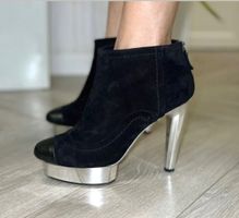 Stiefel, mit Absatz, boots. Schuhe CHANEL wie neu