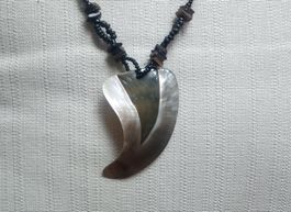 Bijou Nile Boho Kette mit Perlmutt Anhänger zu Free People