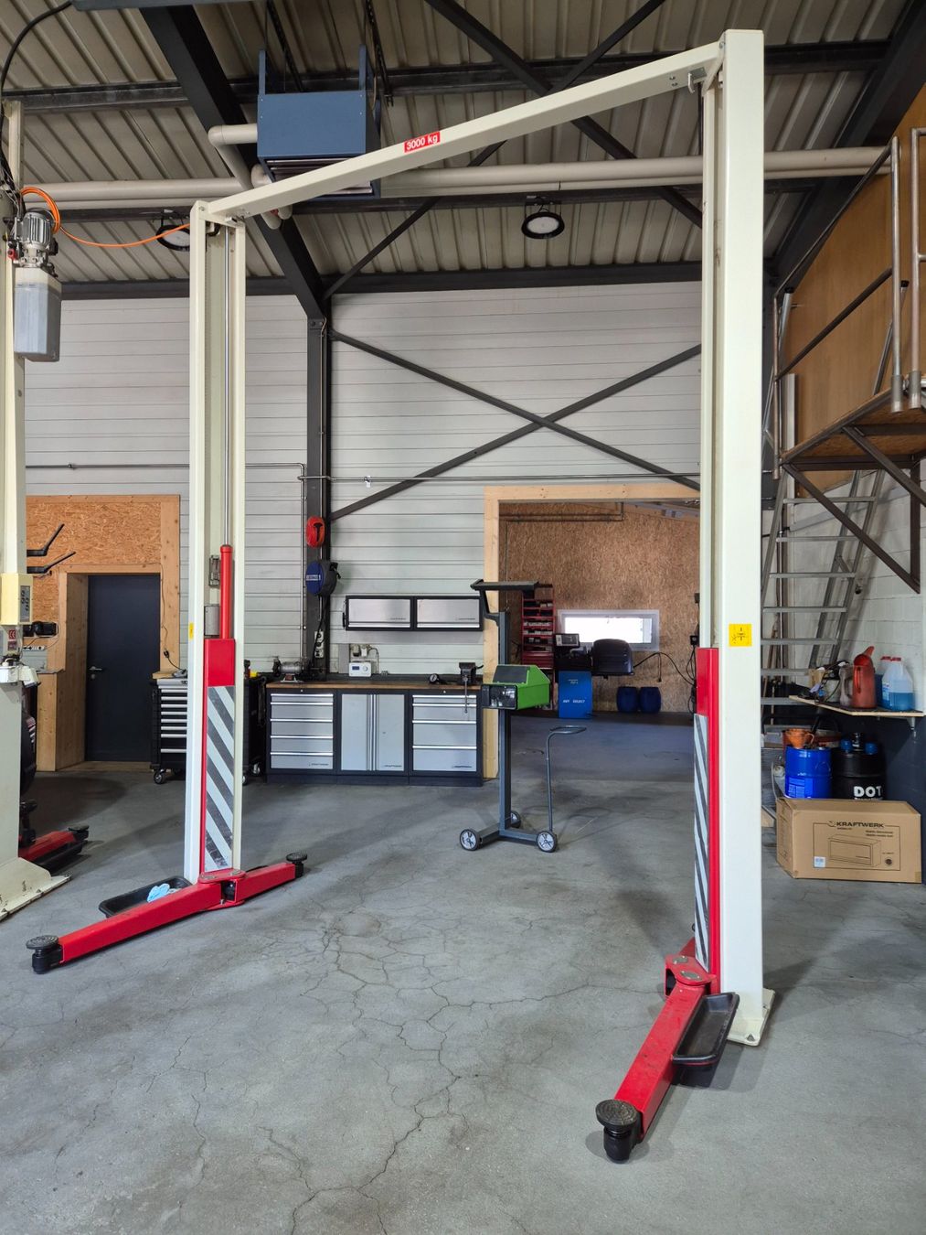 Piattaforme elevatrici & Crick: Koni Autolift 2-Säulen Hebebühne 3000kg – Usato da Gams venduto da GHG-AUTO