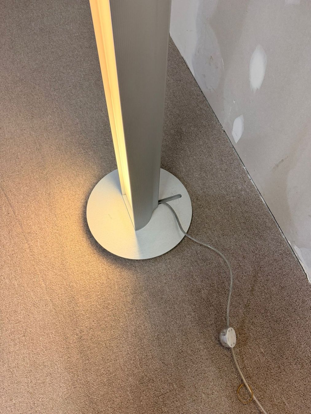 Lampade: Stehlampe Artificia Stilla Modullampe drehbare Lichteffekte – Usato da Rickenbach ZH venduto da Der-Insider 5