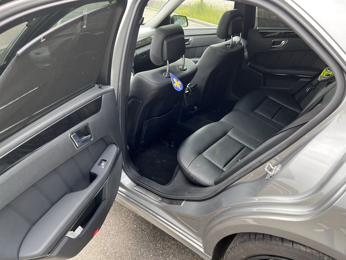 Mercedes-Benz Automobili: Mercedes E350 AMG Paket Schiebedach Occasion – Usato da Dietikon venduto da adi_ffm6 5