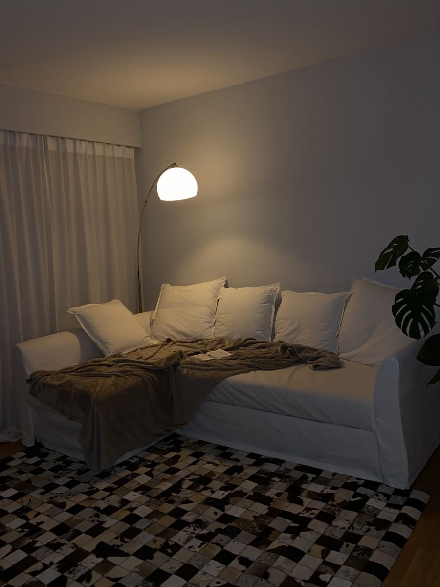 Ikea Sofas: Weisser Ikea Schlafsofa – D'occasion à Oberglatt ZH par loved.again.ch