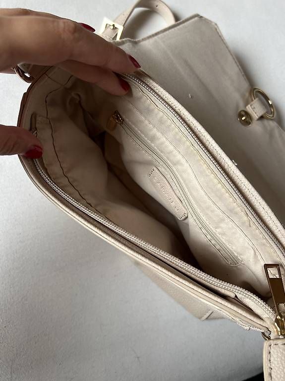 Sacs femmes: Sac bandoulière rose clair – D'occasion à Bossonnens par noemie_01 3