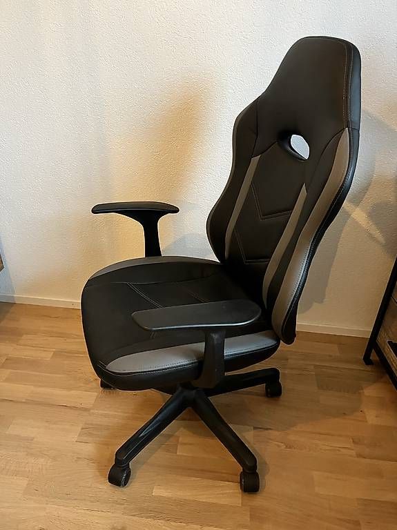 Chaises: Bürostuhl – D'occasion à Bassersdorf par Anp7902