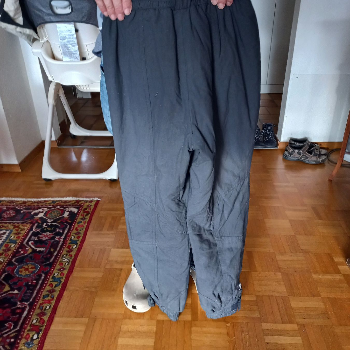 Pantaloni: Beau pantalon de ski noir, 40 – Usato da Jongny venduto da dve_7nbz 1