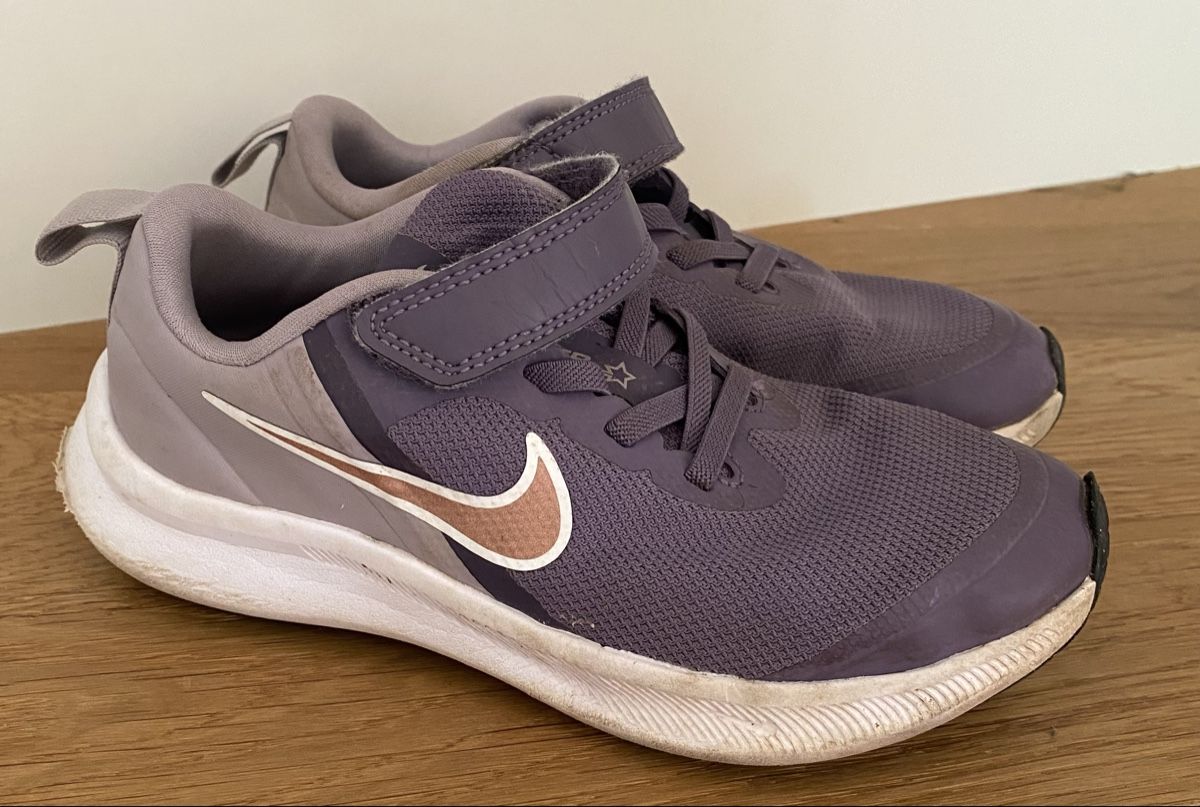 Nike Scarpe per ragazze: Nike Turnschuhe - Gr. 31 – Usato da Frenkendorf venduto da Kompasskind 2