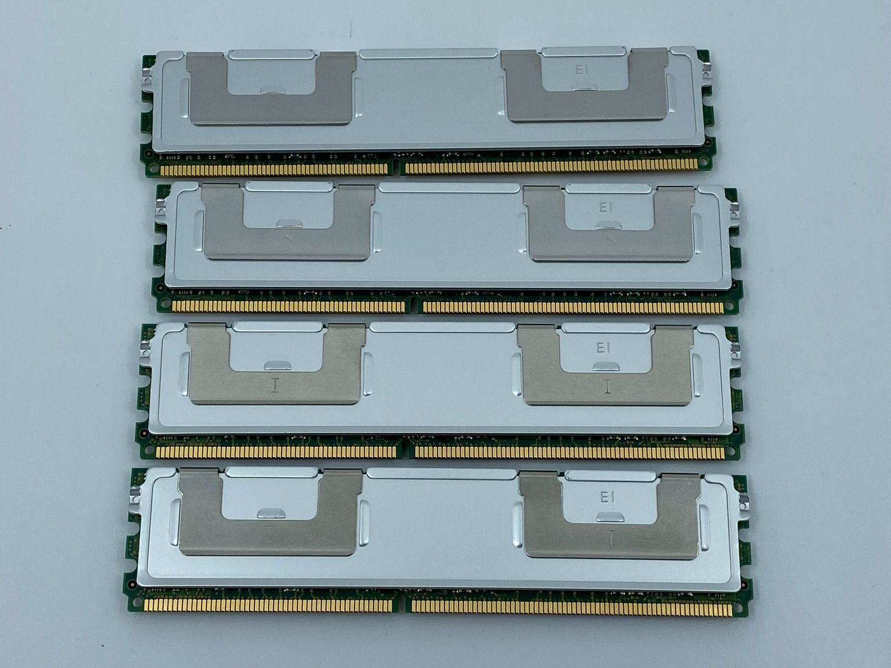 Hewlett Packard Memoria / RAM: HP 4GB 2Rx4 PC2-5300F-555-11-E0 – Usato da Langwiesen venduto da Restposten-24 1