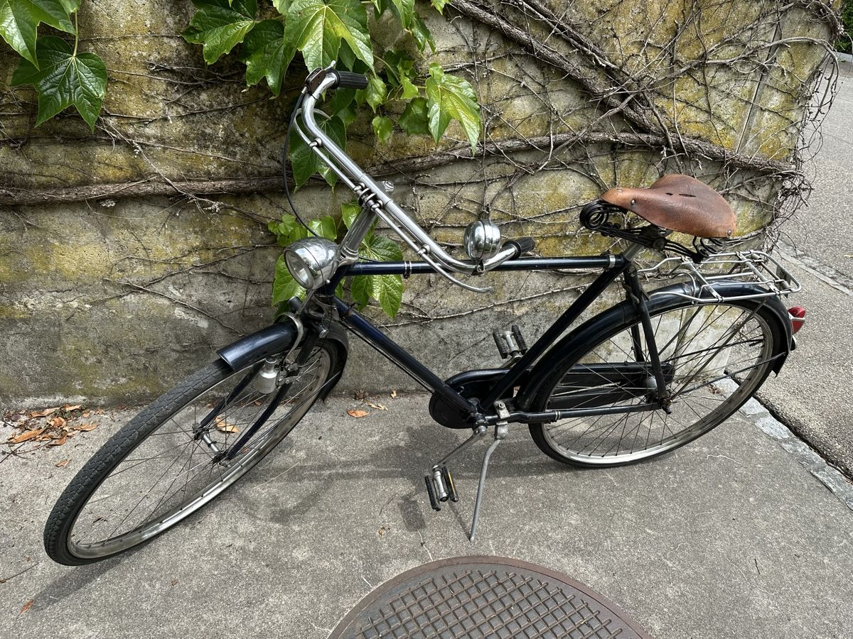 Vélos: Oldtimer Herrenvelo ca. 1950 in dunkelblau – D'occasion à Binningen par Globe_21 3