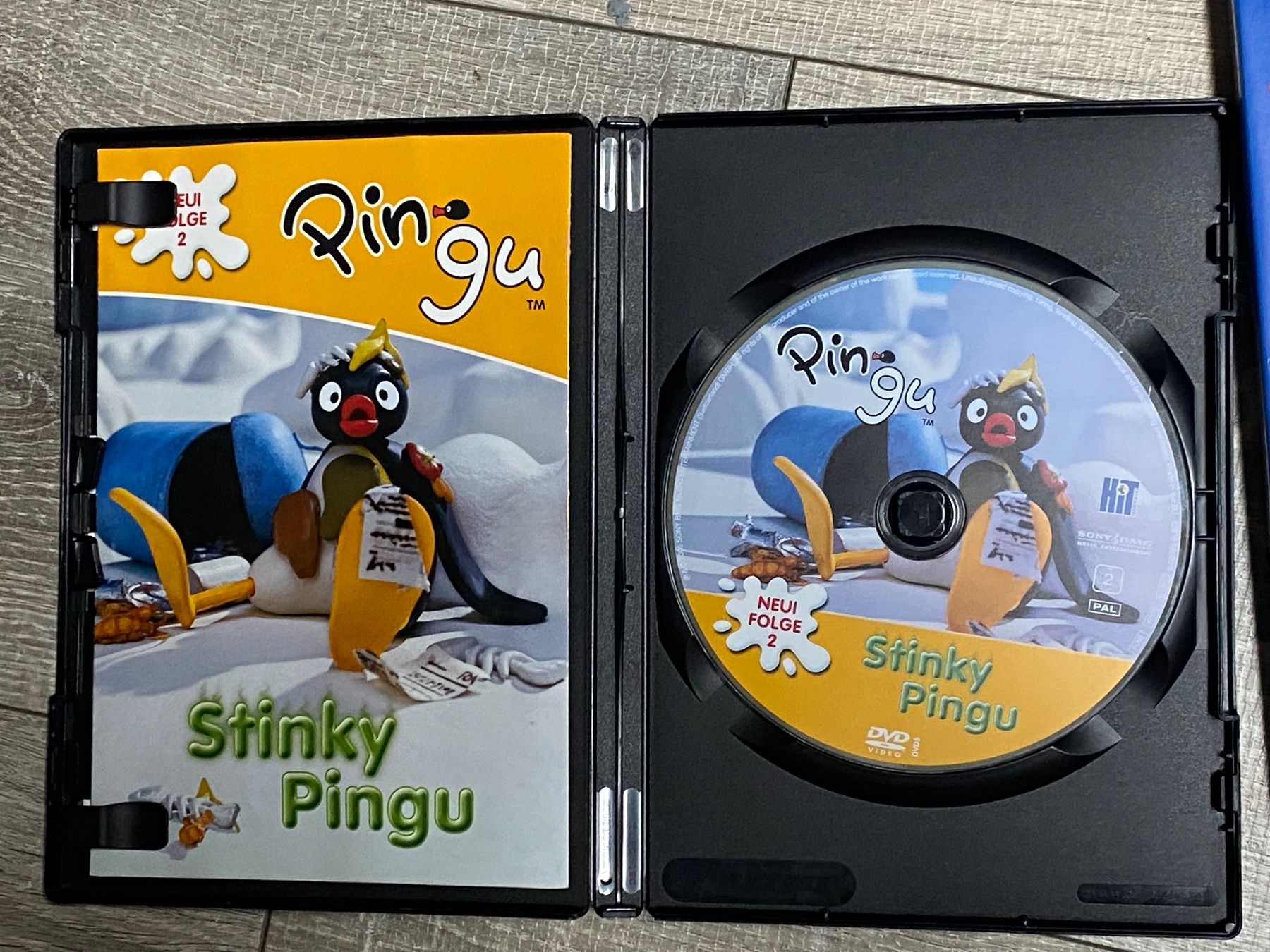 Tutti i DVDs: Dominik Dachs + Pingu – Usato da Muri b. Bern venduto da AdidasCollector 2