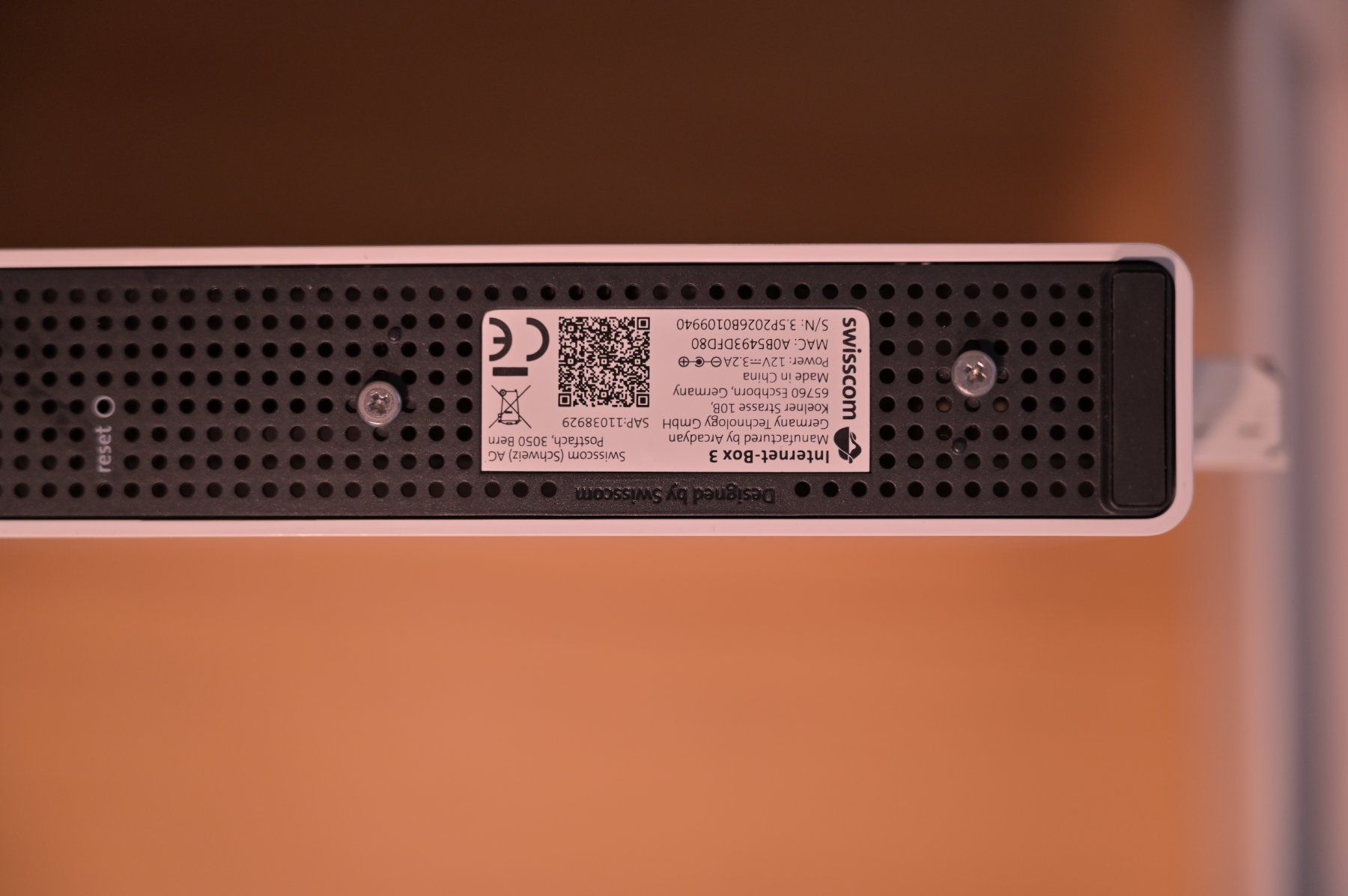 Modems & Router: Internet-Box 3 Swisscom, Router, WLAN, weiss, mit TV-Box – Gebraucht aus Bütschwil von Rgfire 1