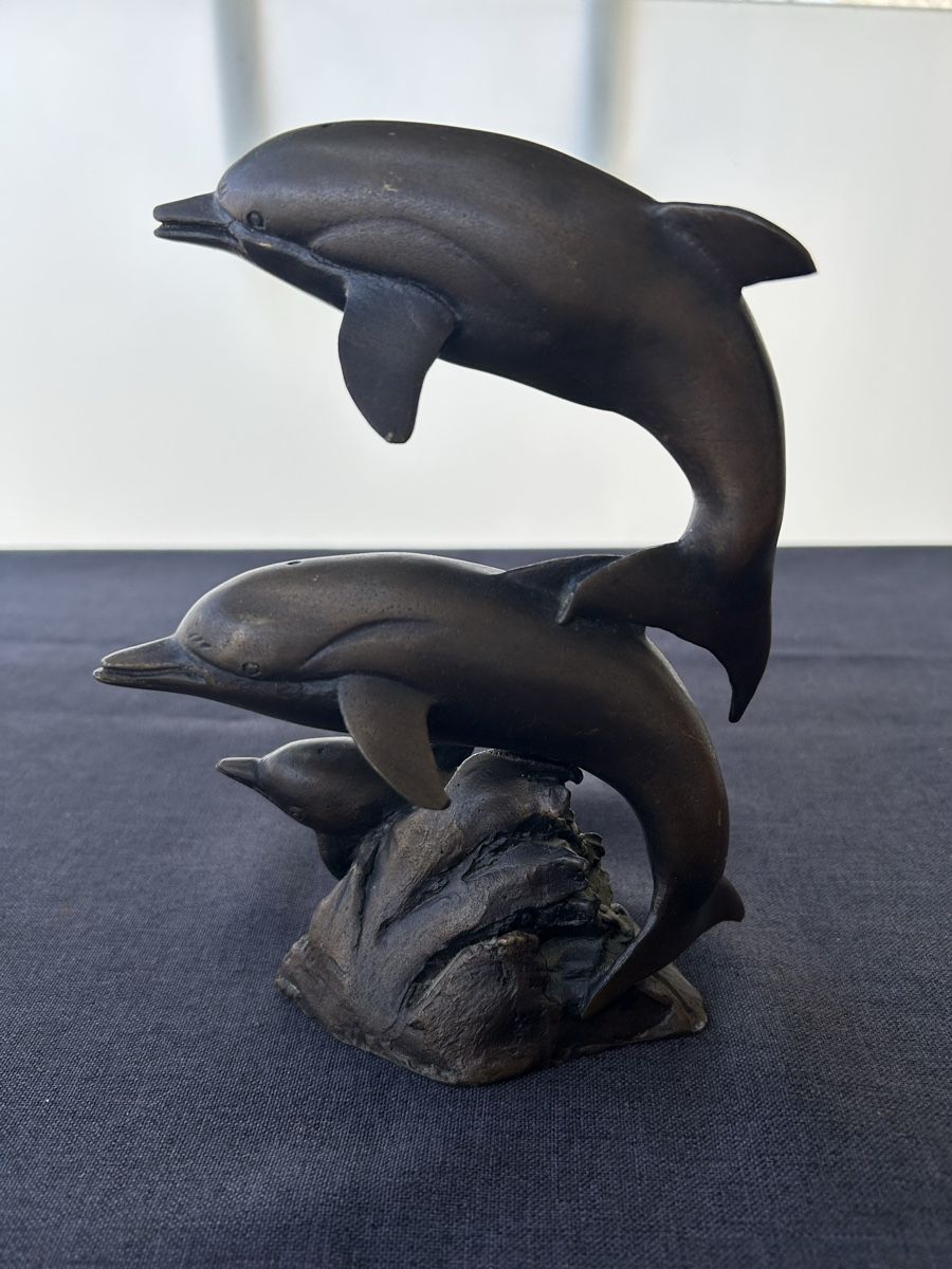 Sculture & Statue: Alte, schwere Bronze mit drei Delfinen – Usato da Frauenfeld venduto da Colonia64