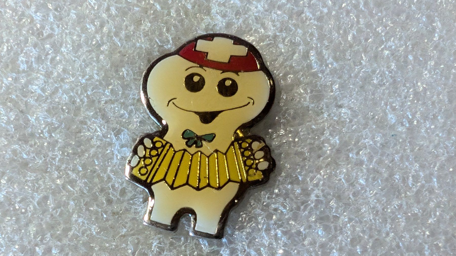 Placchette & Badge: Ansteckpin 228: Maga Bio – Usato da Oppligen venduto da Pin-Fall-Shop