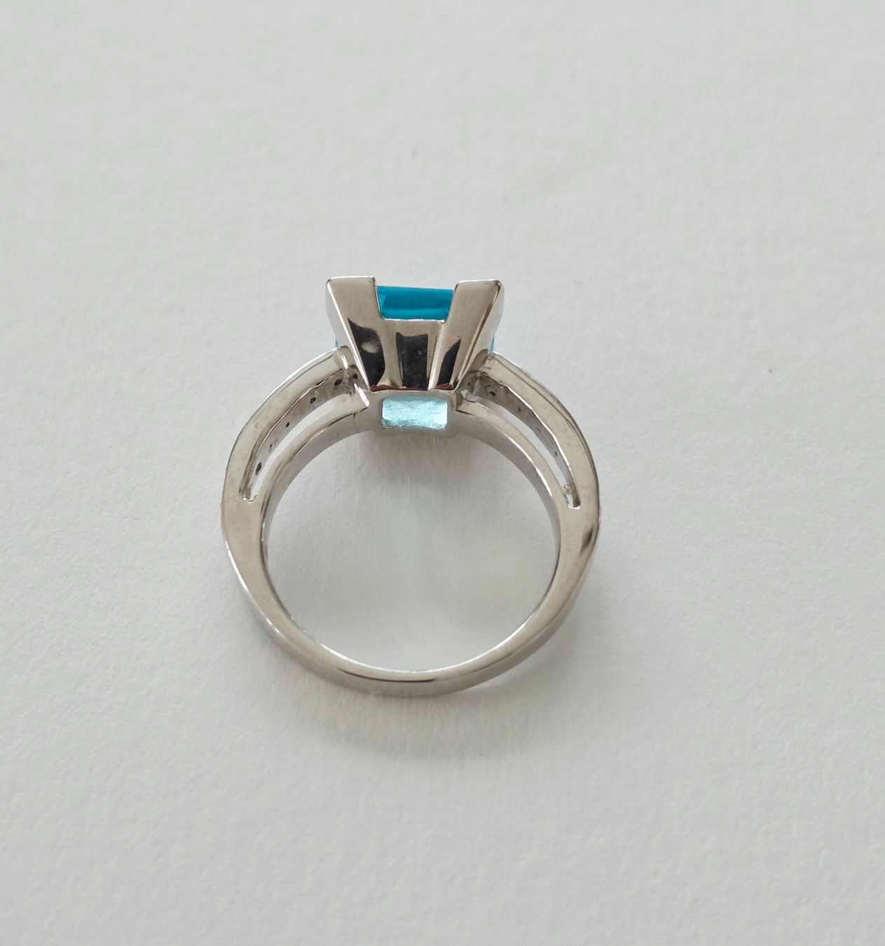 Anelli: Klassischer Solitär Silberring 925 mit hellblauem Topas- NEU – Nuovo e nell'imballaggio originale da Uetikon am See venduto da Coralreef 4