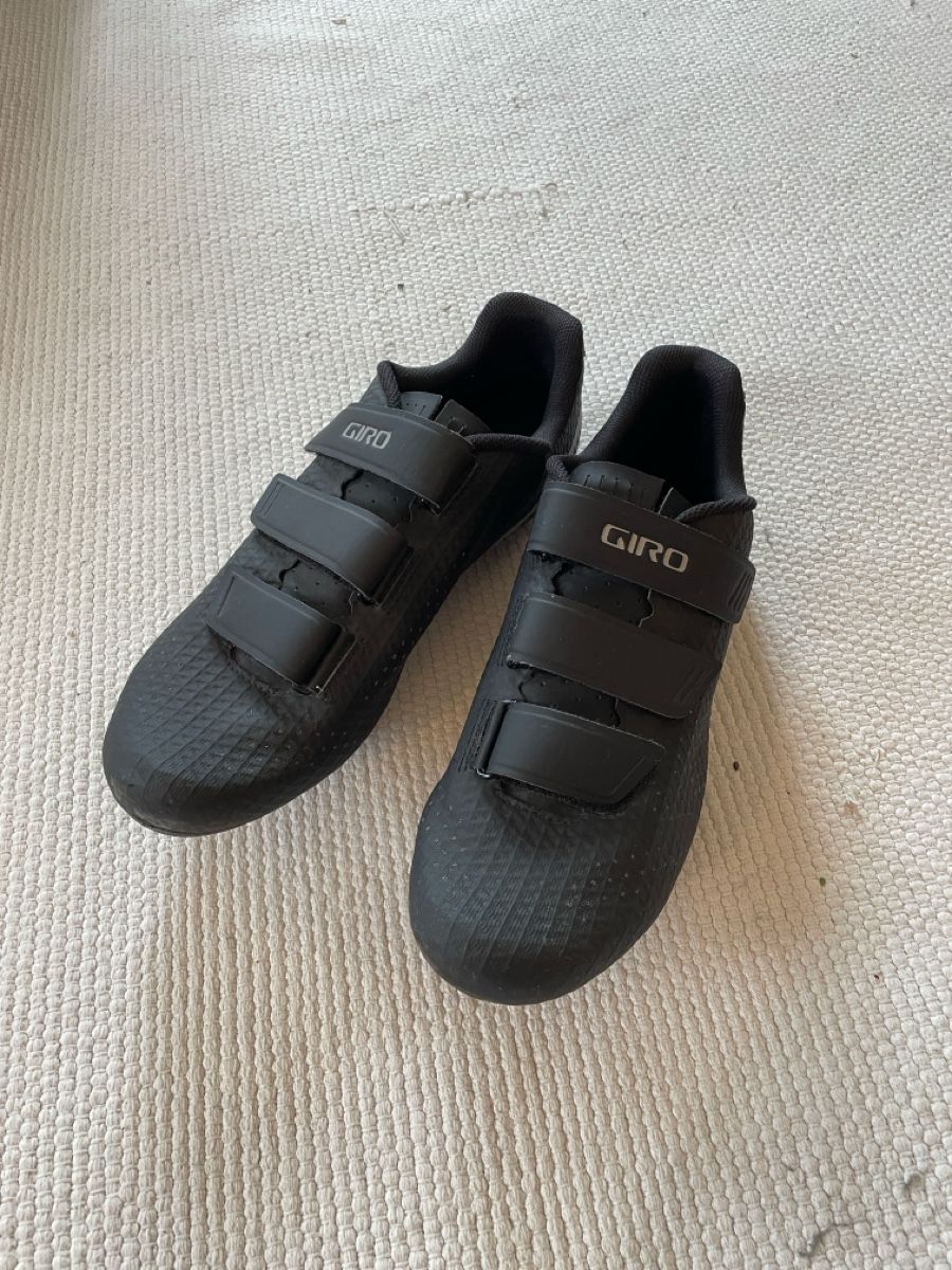 Giro Scarpe da uomo: Giro Radschuhe, Grösse 45 – Usato da Winterthur venduto da Retro007