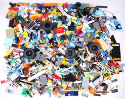 1.5 kg. Legoteile mit Minifiguren
