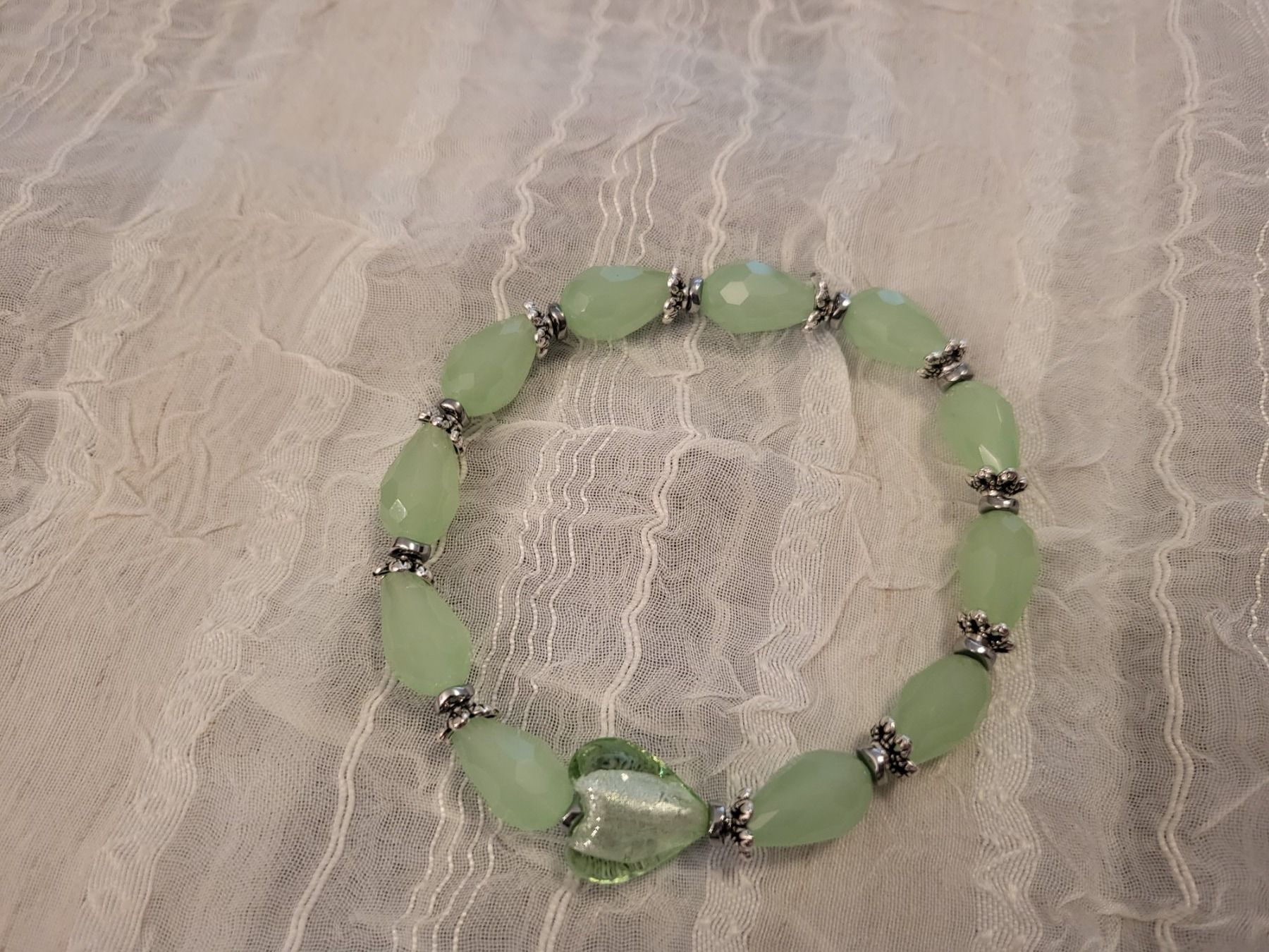 Bracciali & Braccialetti: Handgemachte armkette Elastisch aus Glasperlen – Nuovo e nell'imballaggio originale da Dietikon venduto da Eleda