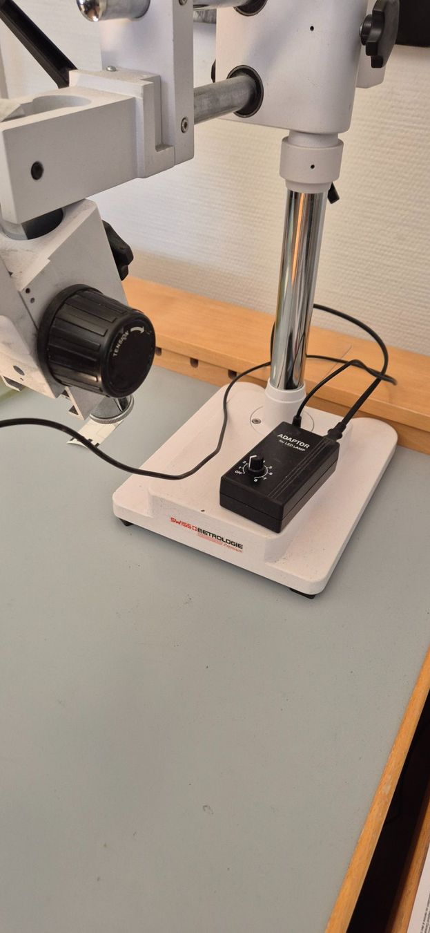 Mikroskopie: Microscope stéréoscopique binoculaire Swissmetrologie – Gebraucht aus Les Charbonnières von FHVJ88 2